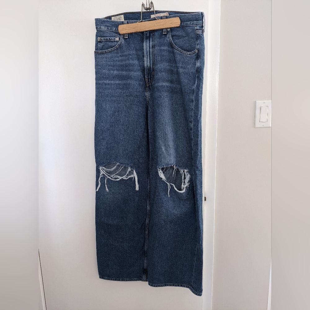 Levi's high and loose jeans